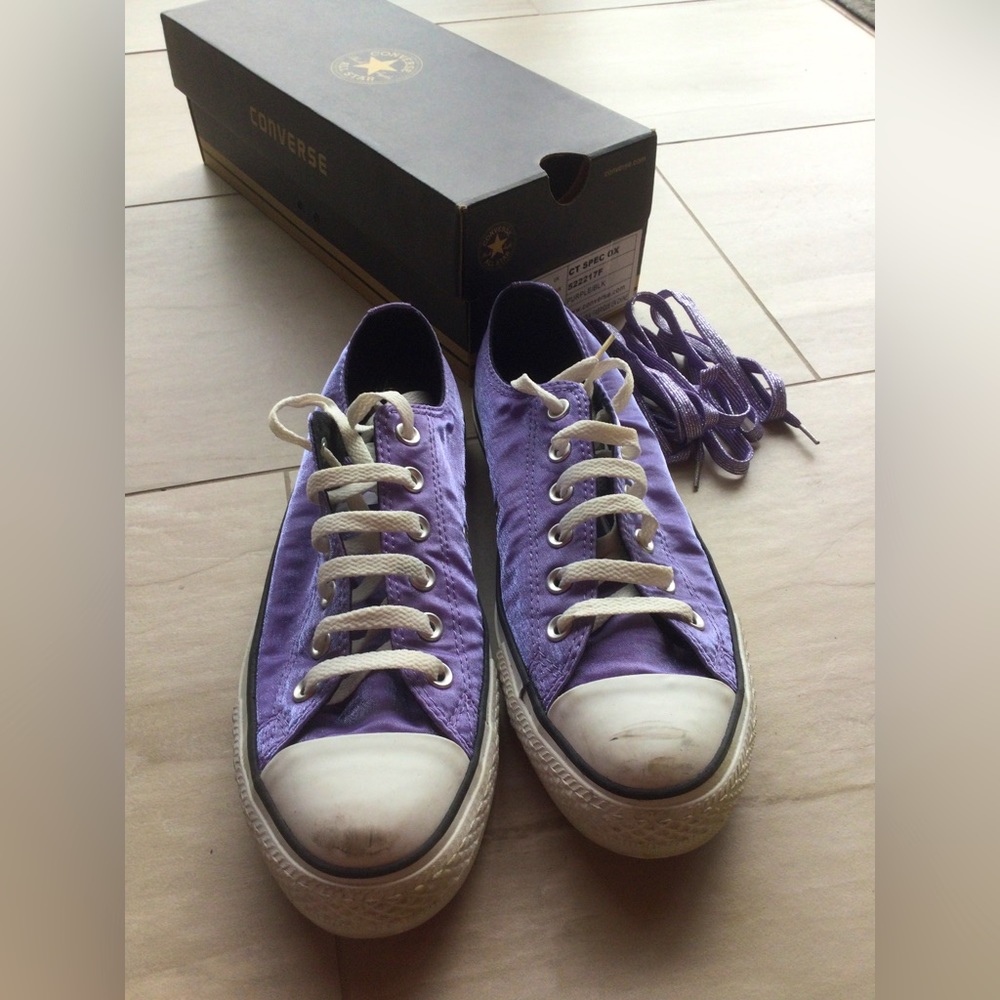 Converse CT SPEC OX Purple/Black Low-Top Sneakers Women’s Size 9 / Men’s Size 7